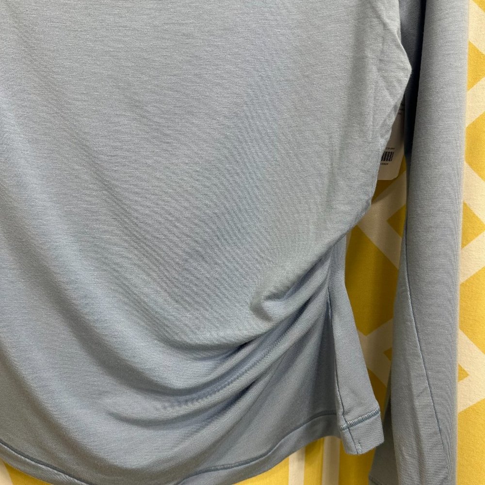 Athleta Weekender Top - Picture 2 of 3